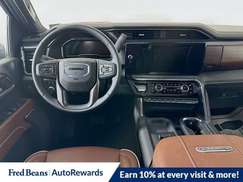 New 2025 GMC Sierra 2500 Denali Ultimate image 17