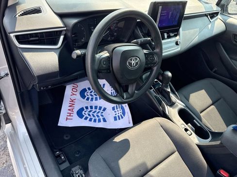 Used 2024 Toyota Corolla LE FWD image 12