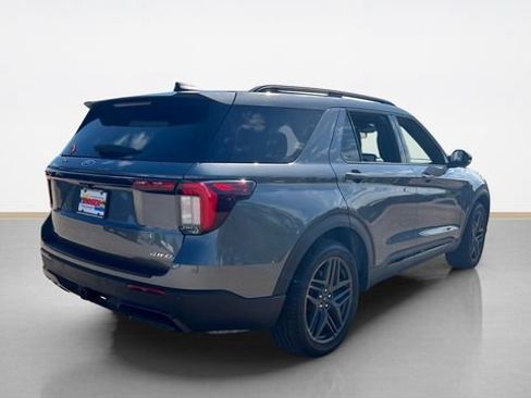 Used 2025 Ford Explorer ST-Line w/ Premium Package AWD/4WD image 3