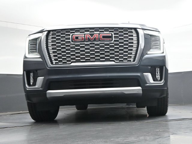 Used 2021 GMC Yukon XL Denali w/ Denali Premium Package AWD/4WD image 38