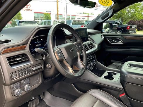 Used 2023 Chevrolet Tahoe High Country AWD/4WD image 8