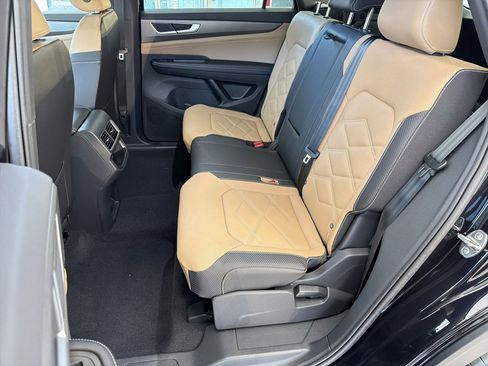 New 2026 Volkswagen Atlas Cross Sport SE AWD/4WD image 15