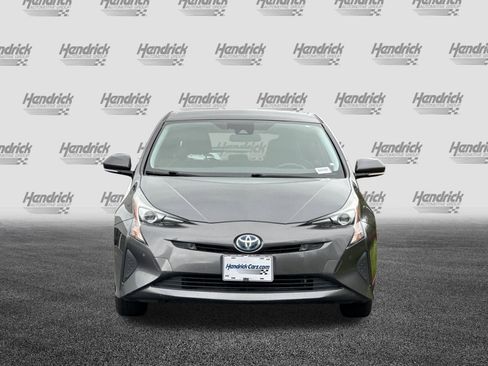 Used 2017 Toyota Prius Three image 10