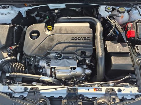 Used 2024 Chevrolet Malibu LT FWD image 24