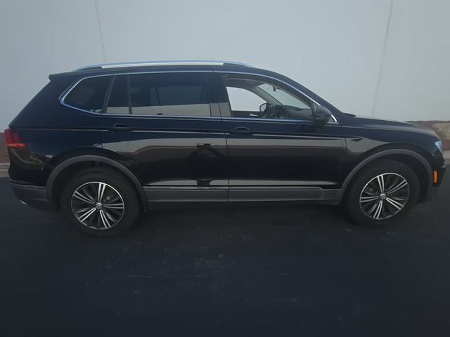Used 2018 Volkswagen Tiguan SEL AWD/4WD image 4