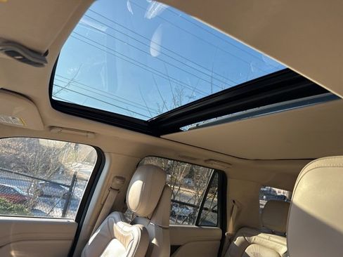 Used 2019 Lincoln Navigator L Reserve w/ Cargo Package image 10