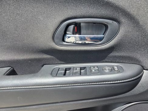 Used 2021 Honda HR-V LX image 20