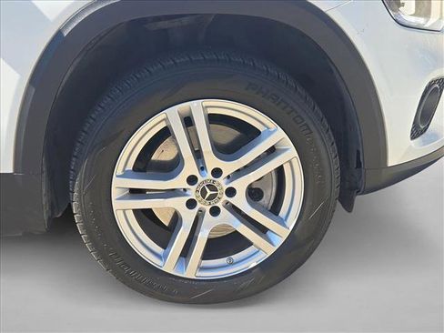 Certified 2023 Mercedes-Benz GLB 250 image 19