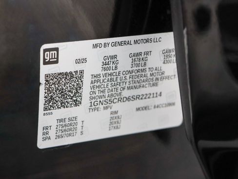 Used 2025 Chevrolet Suburban LT w/ Comfort Package image 38