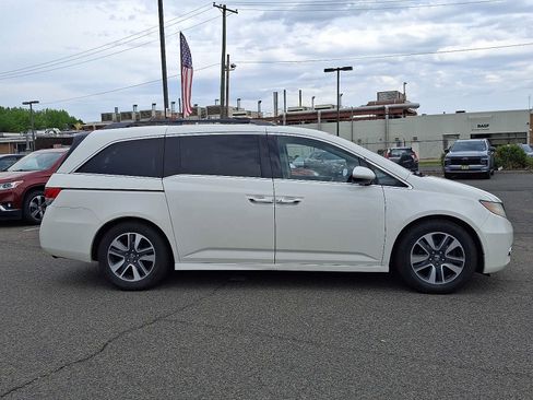 Used 2016 Honda Odyssey Touring Elite image 8