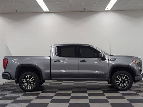 Used 2021 GMC Sierra 1500 AT4 w/ AT4 Premium Package AWD/4WD image 9