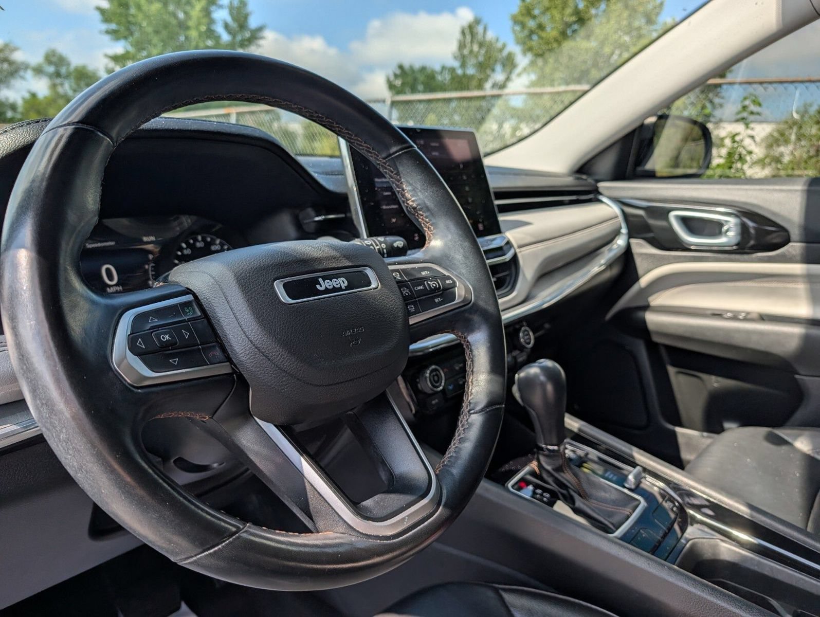 Used 2022 Jeep Compass Limited AWD/4WD image 24