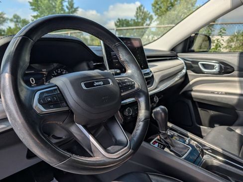 Used 2022 Jeep Compass Limited AWD/4WD image 24