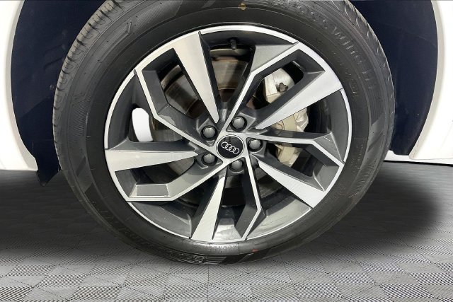 Used 2024 Audi Q5 2.0T Premium Plus AWD/4WD image 30