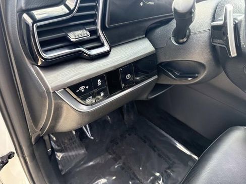 Used 2023 Kia Sportage X-Line AWD/4WD image 25