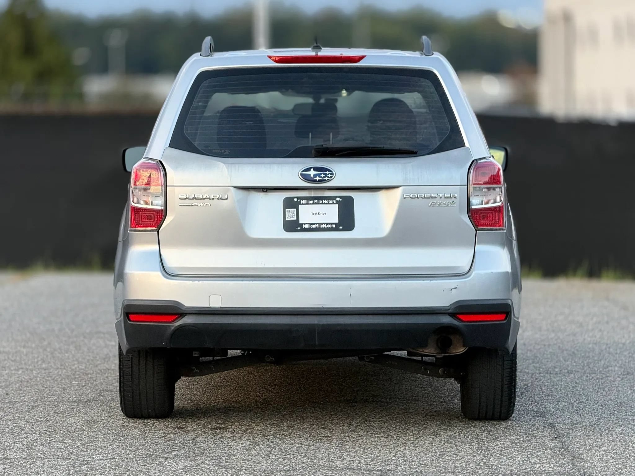 Used 2015 Subaru Forester 2.5i w/ Alloy Wheel Package AWD/4WD image 5
