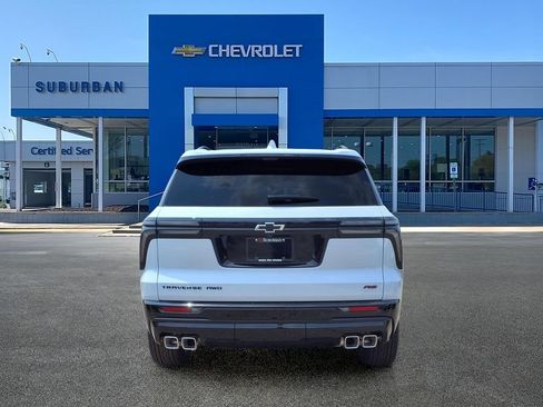 Used 2026 Chevrolet Traverse RS w/ LPO, Floor Liner Package AWD/4WD image 6
