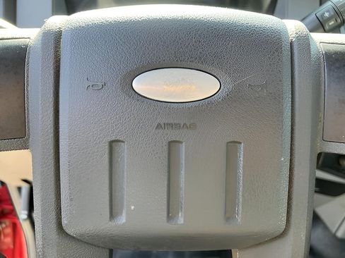 Used 2011 Ford F250 XL w/ XL Value Pkg image 17