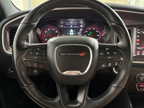 Used 2016 Dodge Charger SXT w/ Premium Group RWD image 13