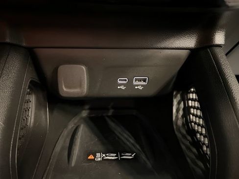 Used 2025 Chevrolet TrailBlazer RS w/ Convenience Package AWD/4WD image 28