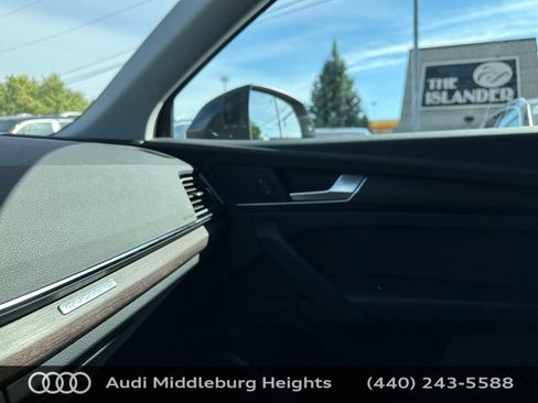 Used 2023 Audi Q5 2.0T Premium w/ Convenience Package AWD/4WD image 38