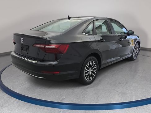 Used 2020 Volkswagen Jetta SE w/ SE Cold Weather Package FWD image 5