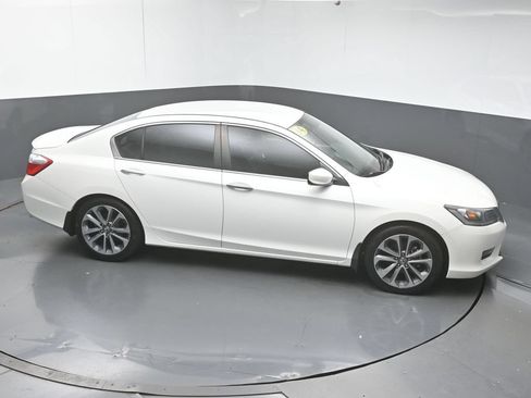 Used 2014 Honda Accord Sport image 47