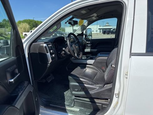 Used 2015 Chevrolet Silverado 2500 LTZ AWD/4WD image 19