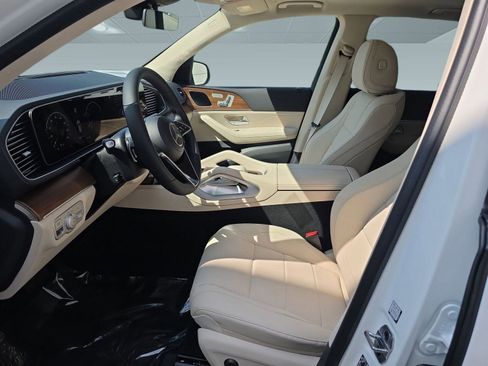 New 2025 Mercedes-Benz GLE 350 4MATIC image 4