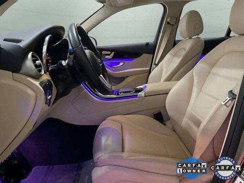 Used 2021 Mercedes-Benz GLC 300 image 17