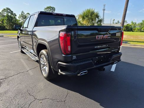 Used 2022 GMC Sierra 1500 Denali AWD/4WD image 8