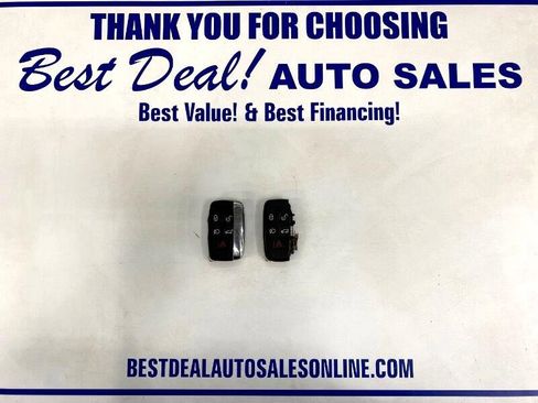 Used 2017 Land Rover Discovery SE image 34