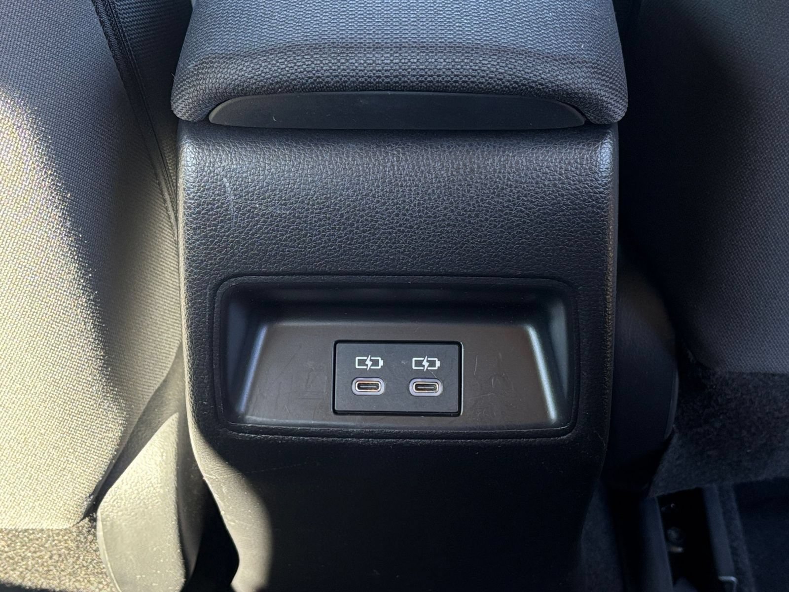 Used 2025 Toyota Corolla LE FWD image 21