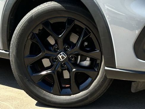 Used 2023 Honda HR-V Sport image 11