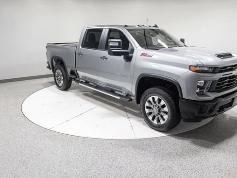 Used 2026 Chevrolet Silverado 2500 Custom w/ Z71 Off-Road Package AWD/4WD image 27
