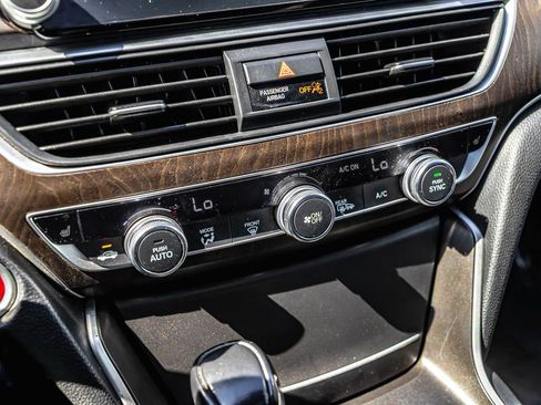 Used 2018 Honda Accord EX-L image 16