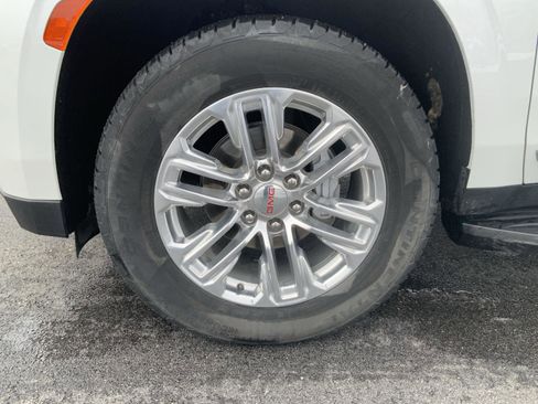 Used 2023 GMC Yukon SLT image 21