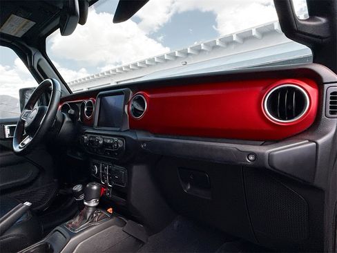 Used 2022 Jeep Gladiator Rubicon w/ LED Lighting Group image 32