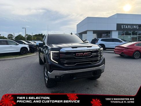 Used 2025 GMC Sierra 1500 SLT w/ SLT Premium Plus Package AWD/4WD image 4