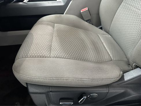 Used 2017 Ford F150 XLT w/ Equipment Group 302A Luxury image 19