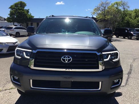 Used 2019 Toyota Sequoia TRD Sport w/ TRD Sport Premium Package AWD/4WD image 3