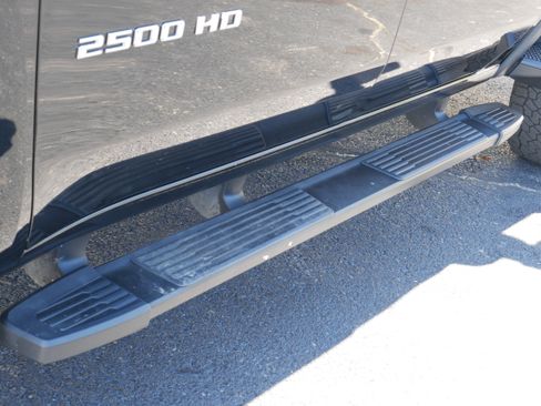 Certified 2022 Chevrolet Silverado 2500 LT w/ Convenience Package image 12