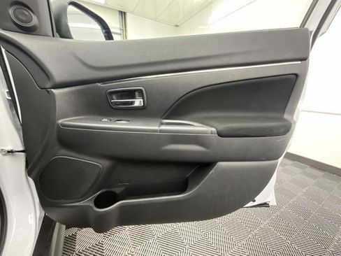 Used 2026 Mitsubishi Outlander Sport AWD image 14