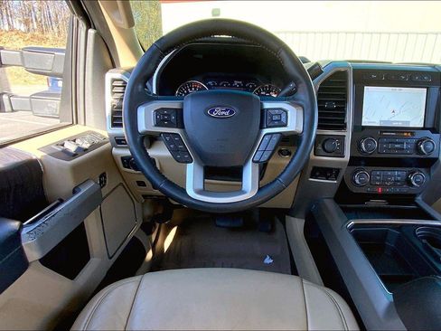 Used 2020 Ford F250 Lariat w/ Lariat Ultimate Package image 3