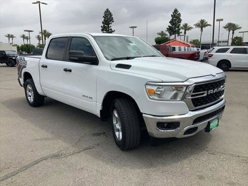 Certified 2023 RAM 1500 Big Horn AWD/4WD image 3