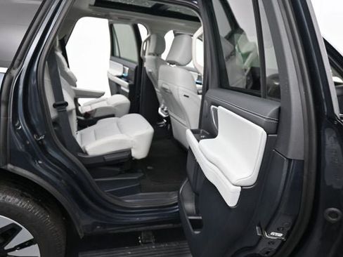Used 2025 Ford Expedition Platinum w/ Driver's Package AWD/4WD image 15