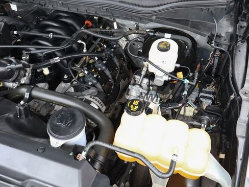 Used 2021 Ford F350 Lariat AWD/4WD image 17