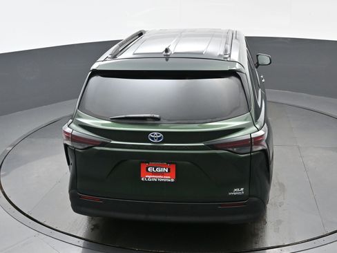Used 2024 Toyota Sienna XLE image 41