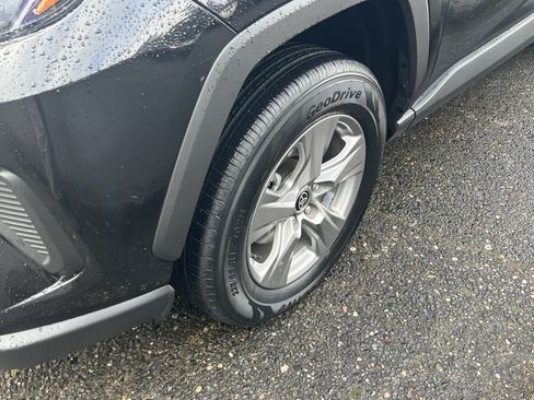Certified 2024 Toyota RAV4 XLE AWD/4WD image 8