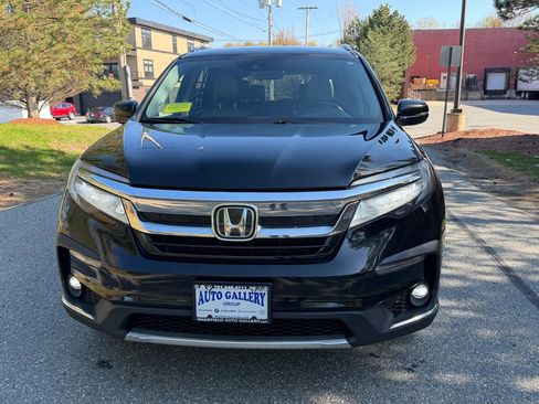 Used 2019 Honda Pilot Touring image 2